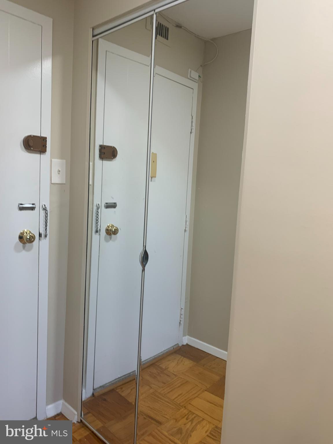 CIRCLE CONDOMINIUMS - Residential Lease
