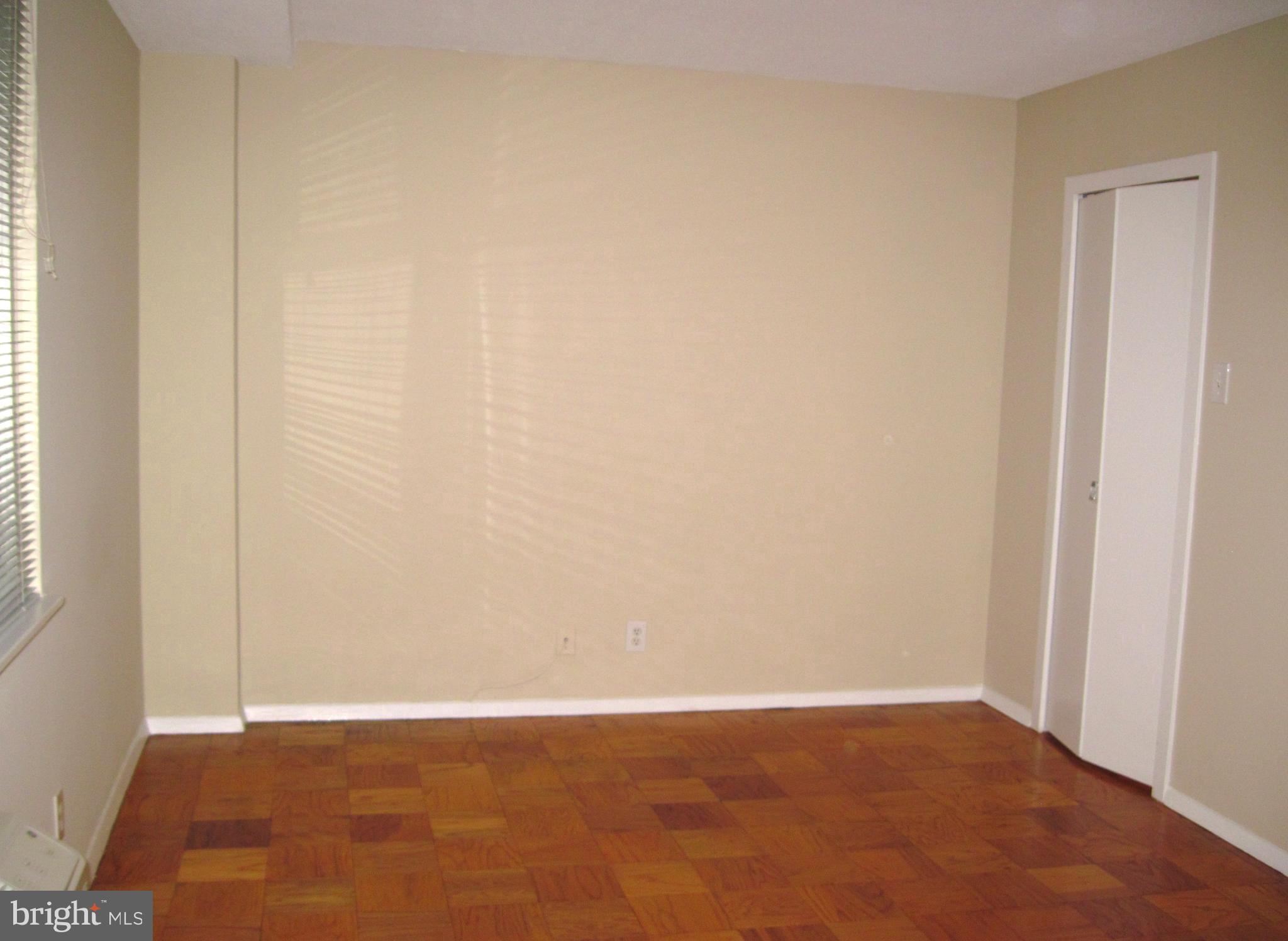 CIRCLE CONDOMINIUMS - Residential Lease
