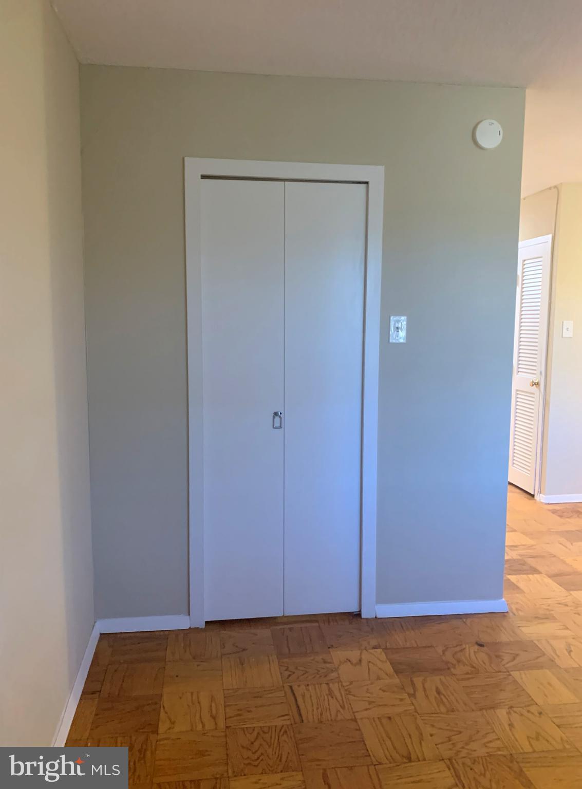 CIRCLE CONDOMINIUMS - Residential Lease