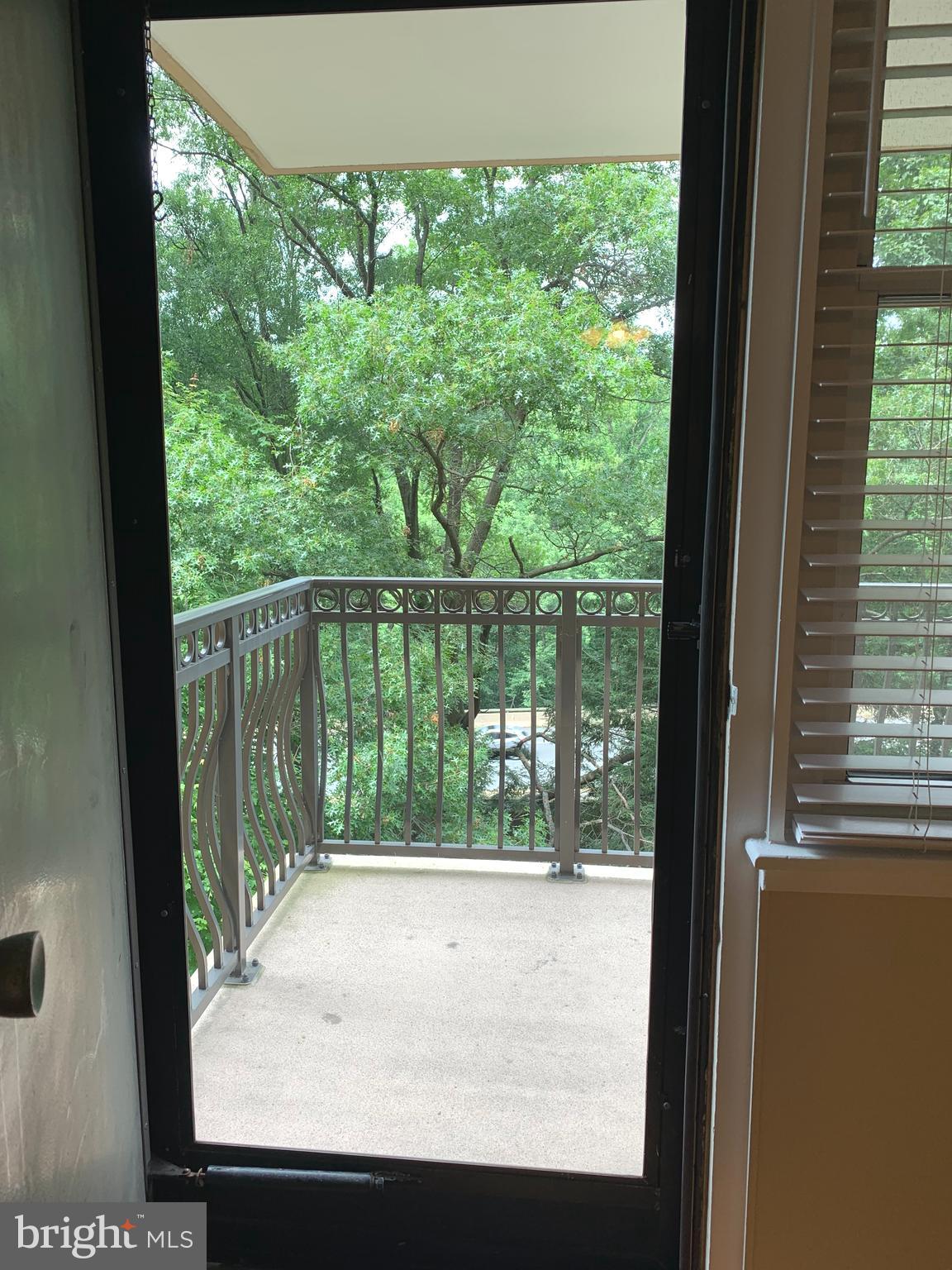 CIRCLE CONDOMINIUMS - Residential Lease