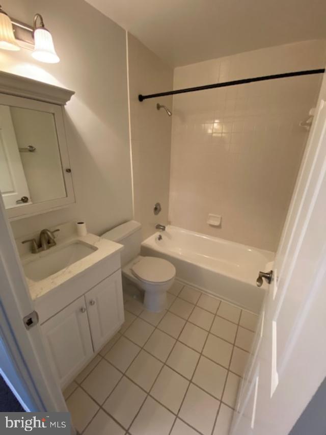 KENWOOD FOREST - Residential Lease