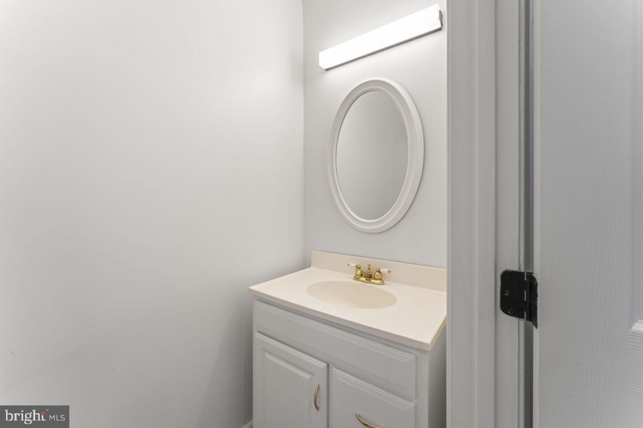 AMBER SPRING CONDOMINIUMS - Residential