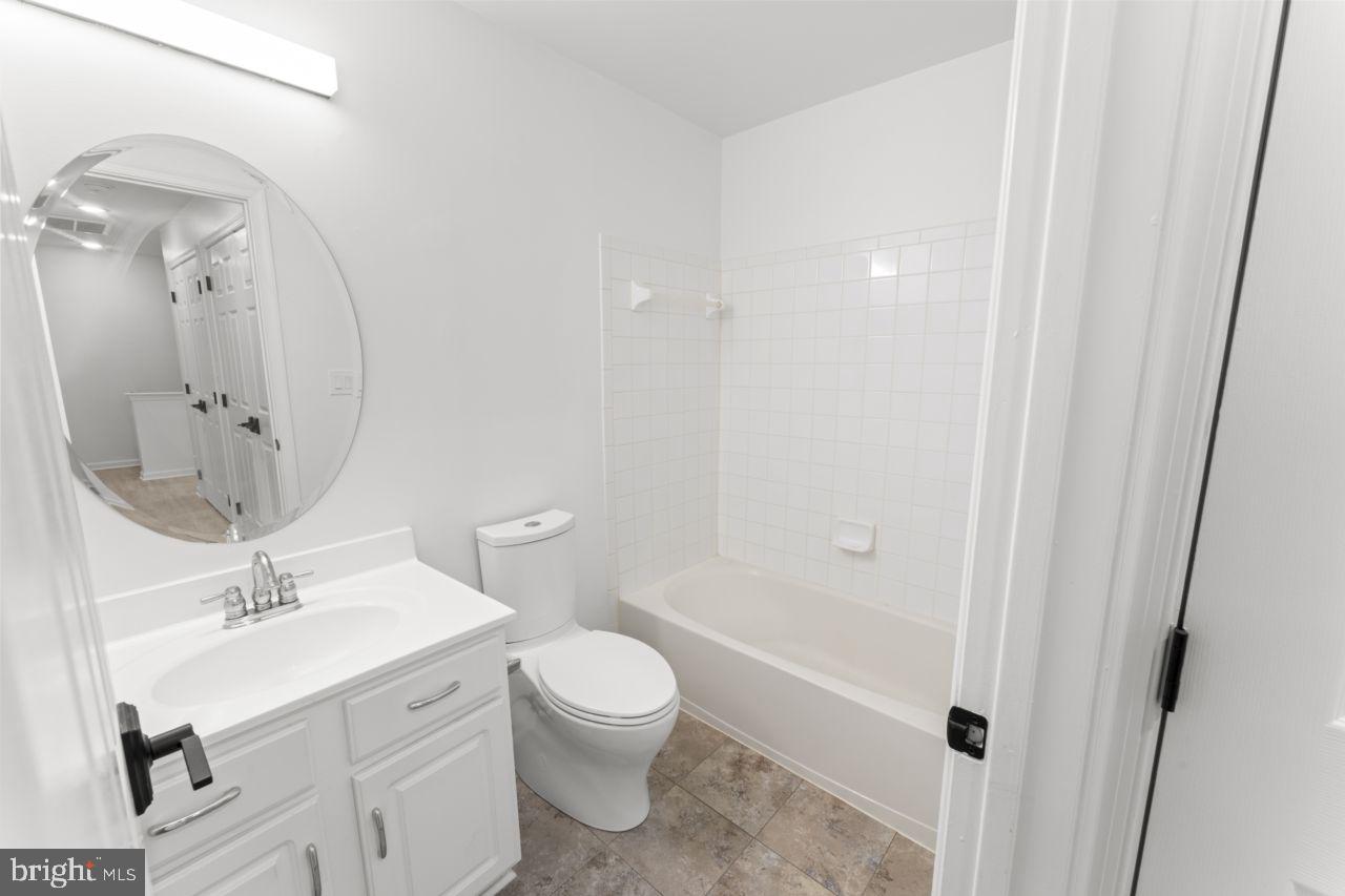 AMBER SPRING CONDOMINIUMS - Residential