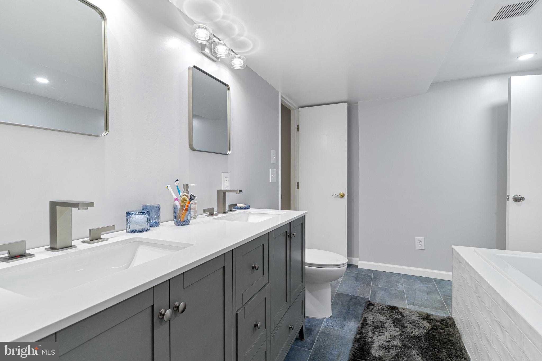 BROAD CREEK - Residential