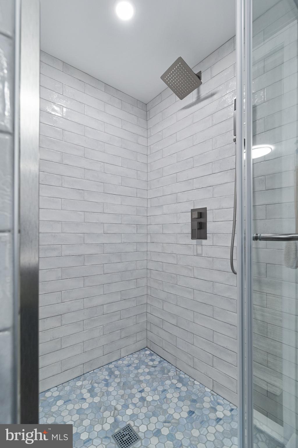 BROAD CREEK - Residential