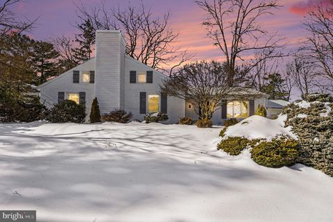 Photo of 3 Marbeth Hill, WESTMINSTER, MD 21157 (MLS # MDCR2032428)