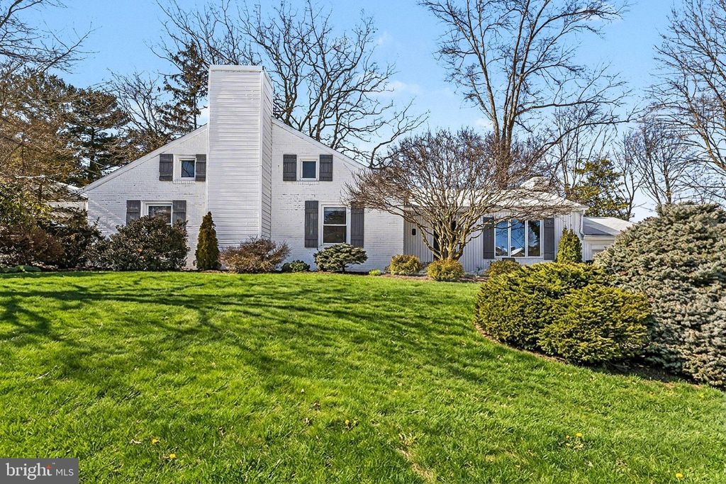 Photo of 3 Marbeth Hill, WESTMINSTER, MD 21157 (MLS # MDCR2032428)