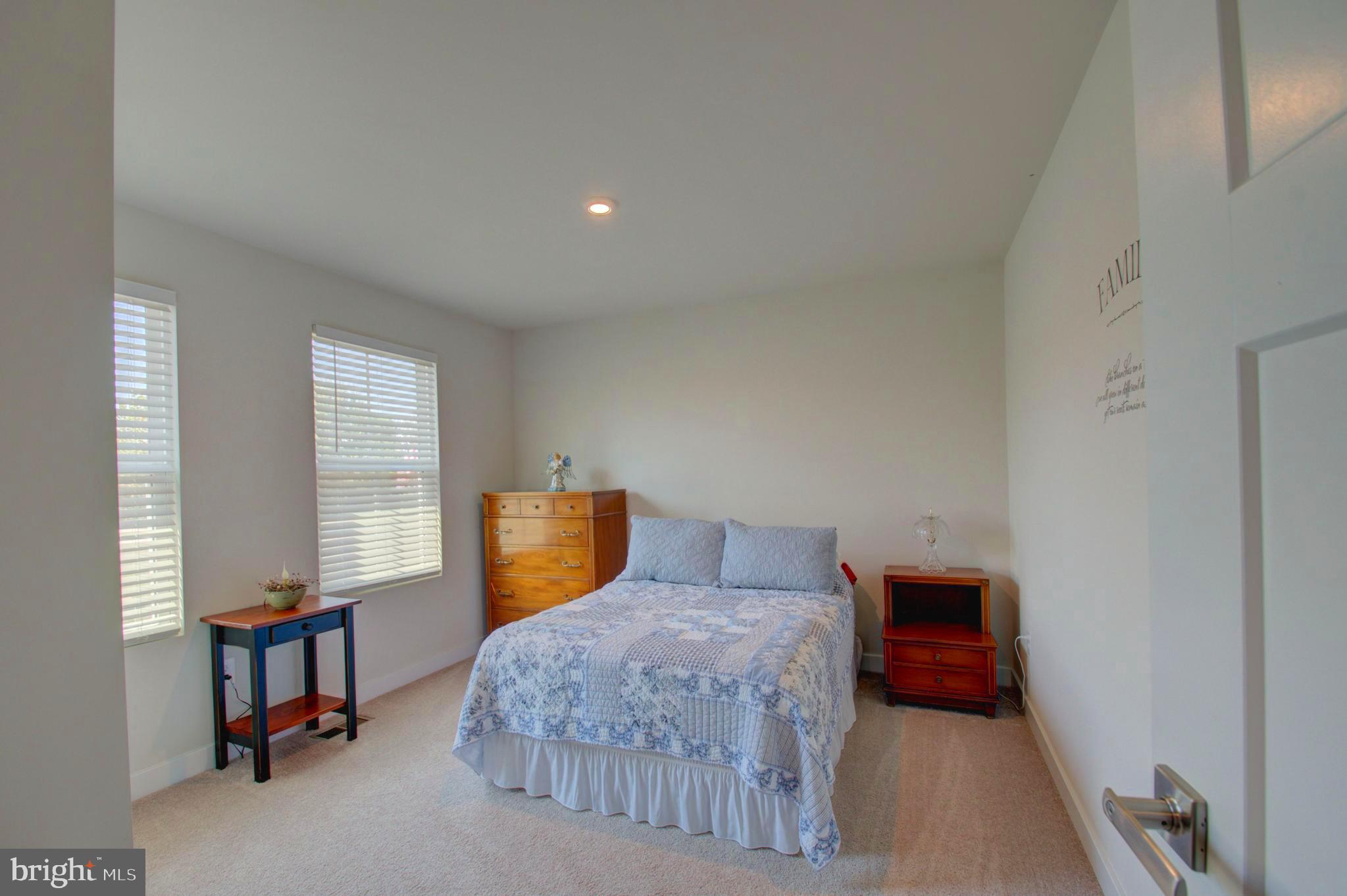 ARCADIA SPRINGS - Residential