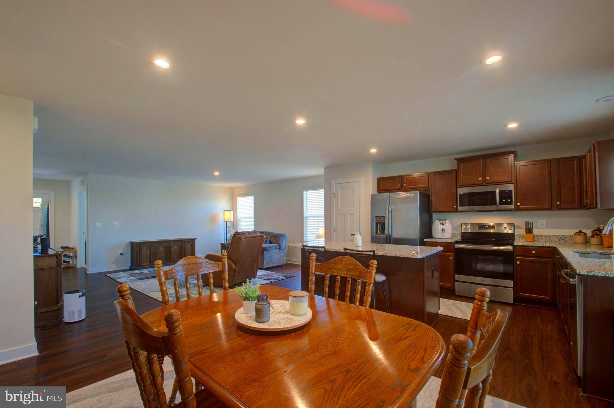 ARCADIA SPRINGS - Residential