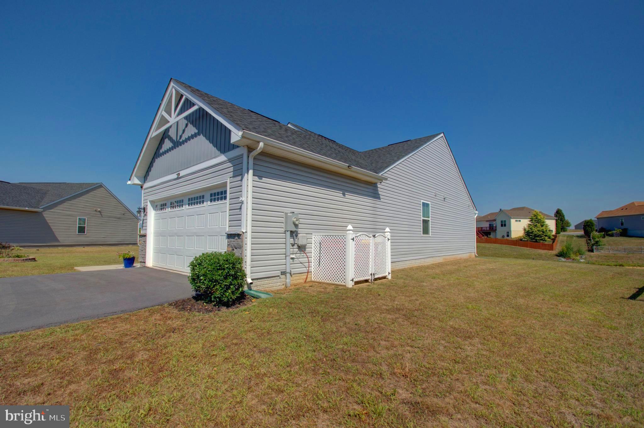 ARCADIA SPRINGS - Residential