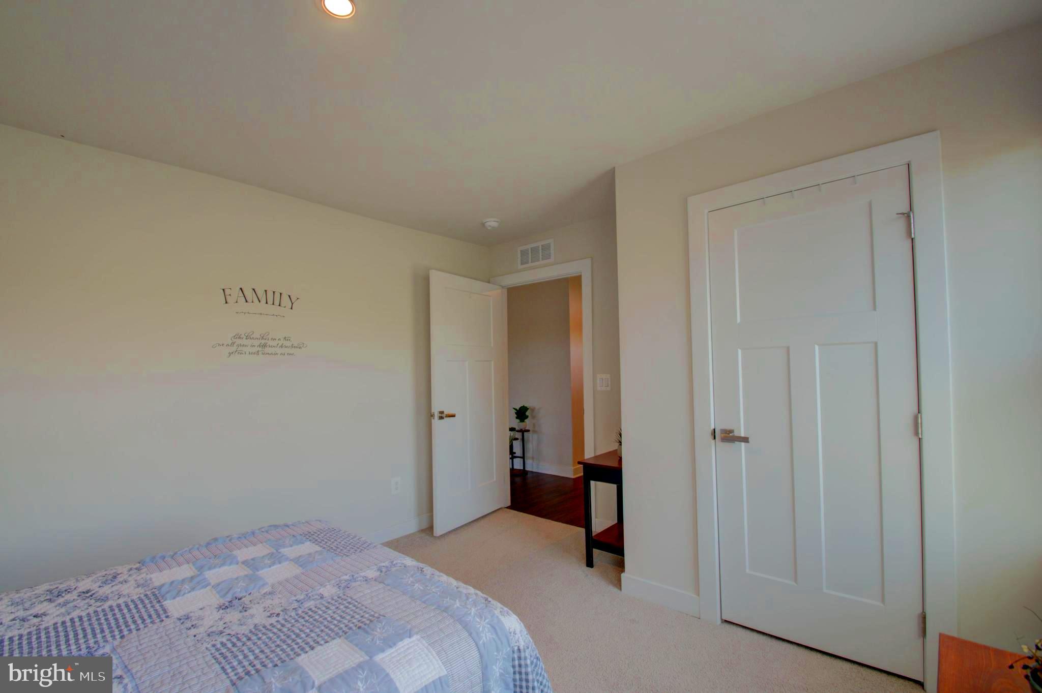 ARCADIA SPRINGS - Residential