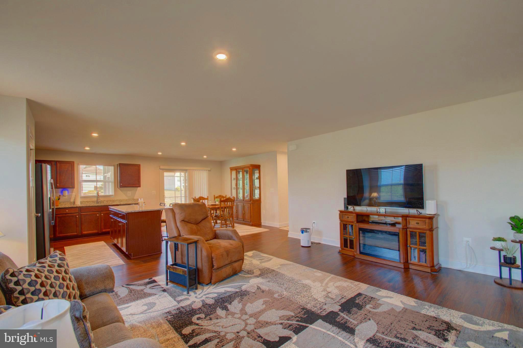 ARCADIA SPRINGS - Residential