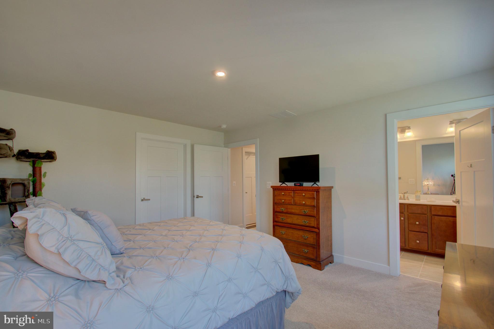 ARCADIA SPRINGS - Residential