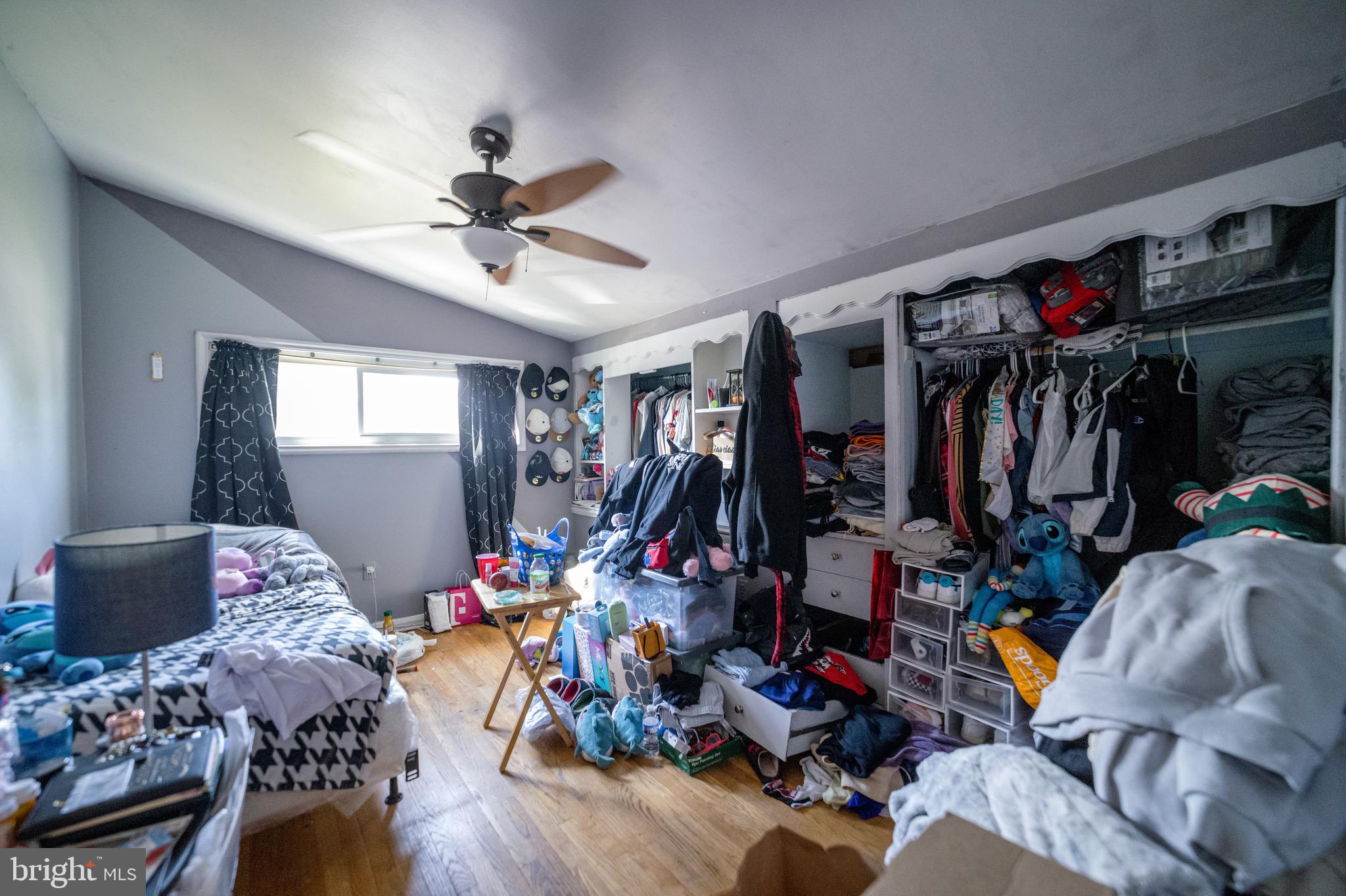 WILLIAMSBURG - Residential