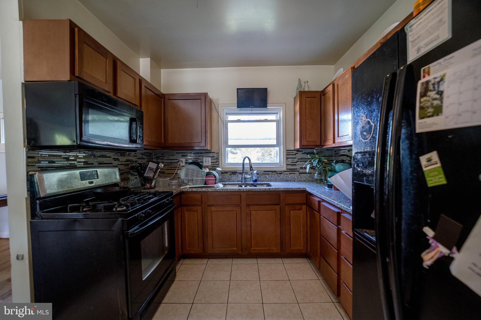 WILLIAMSBURG - Residential