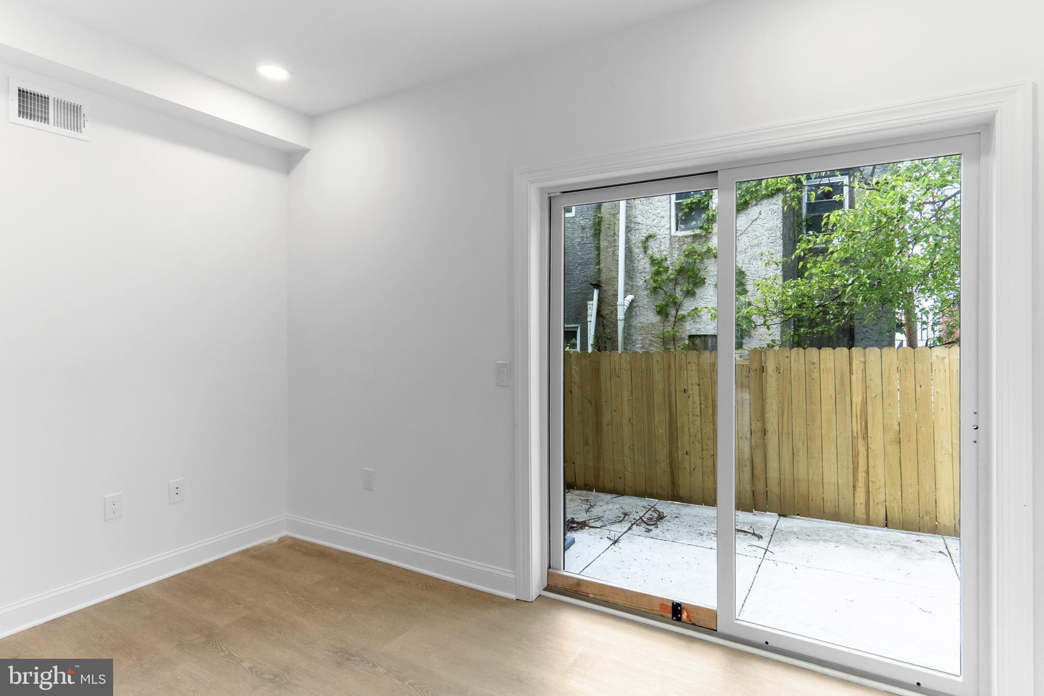 NORRIS SQUARE - Residential Lease