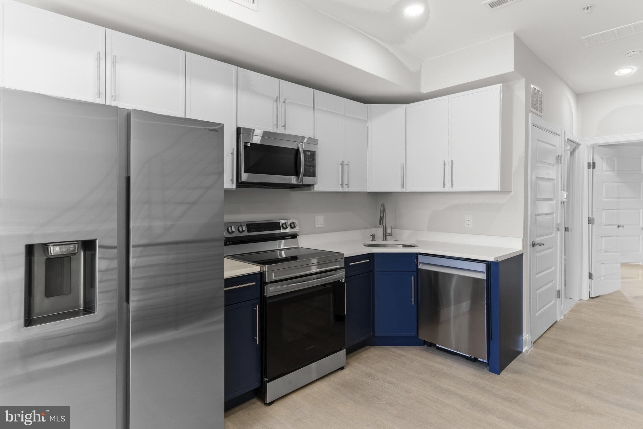 NORRIS SQUARE - Residential Lease