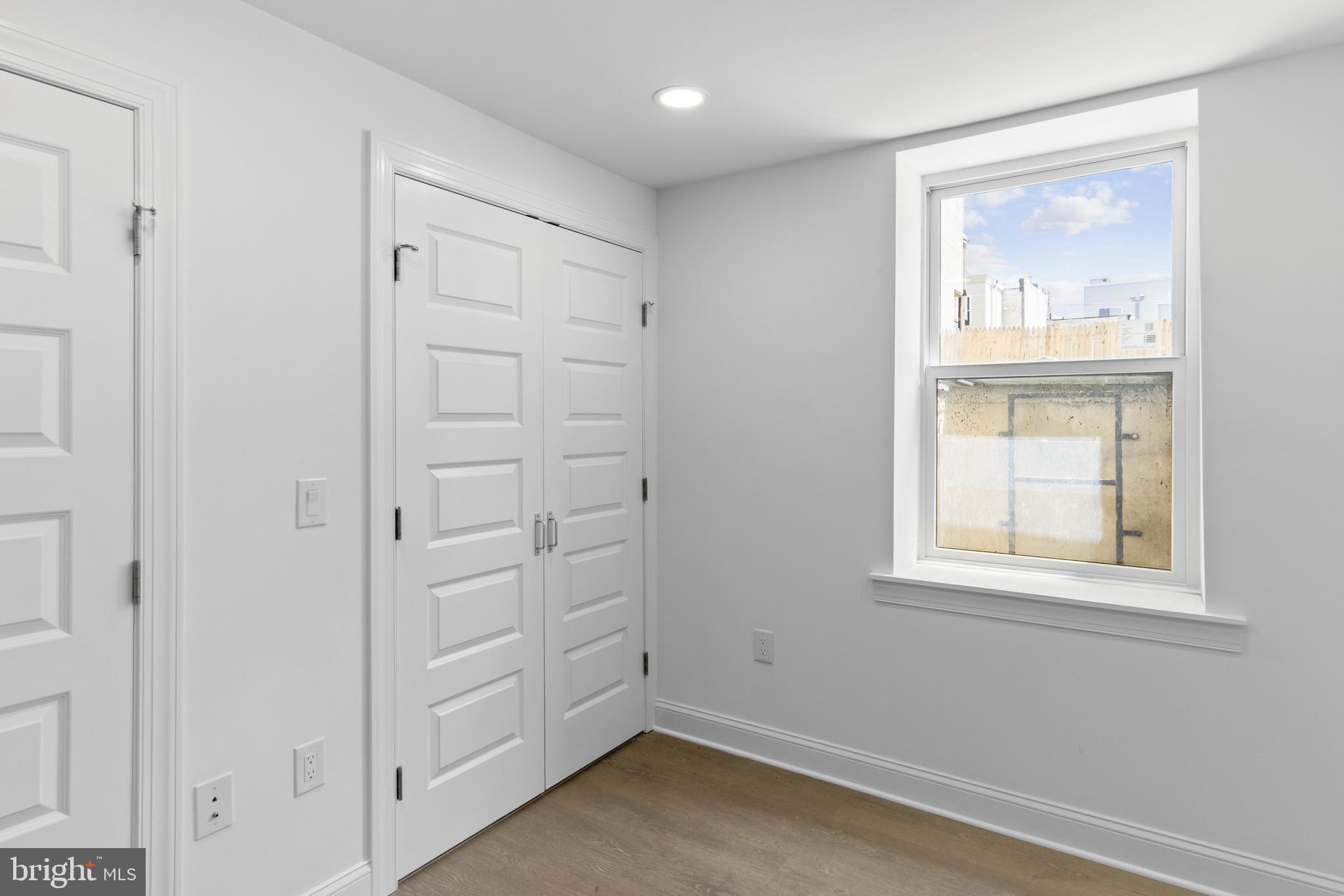 NORRIS SQUARE - Residential Lease