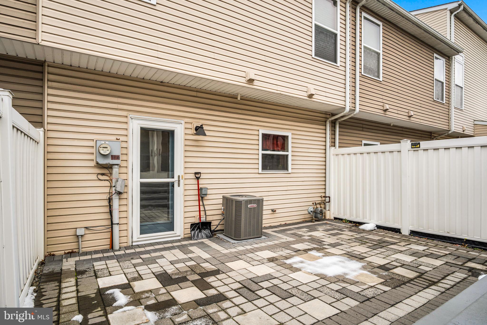 CAPITAL HEIGHTS - Residential