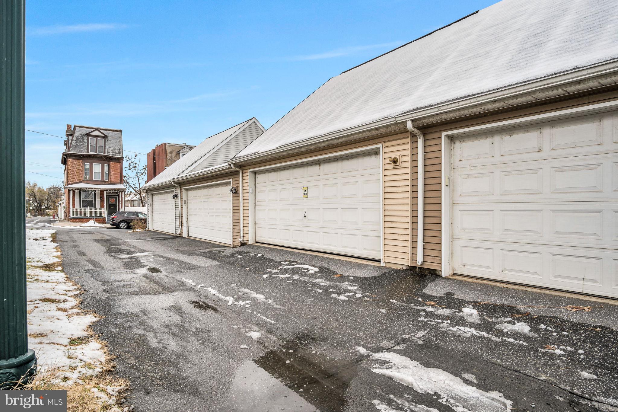 CAPITAL HEIGHTS - Residential