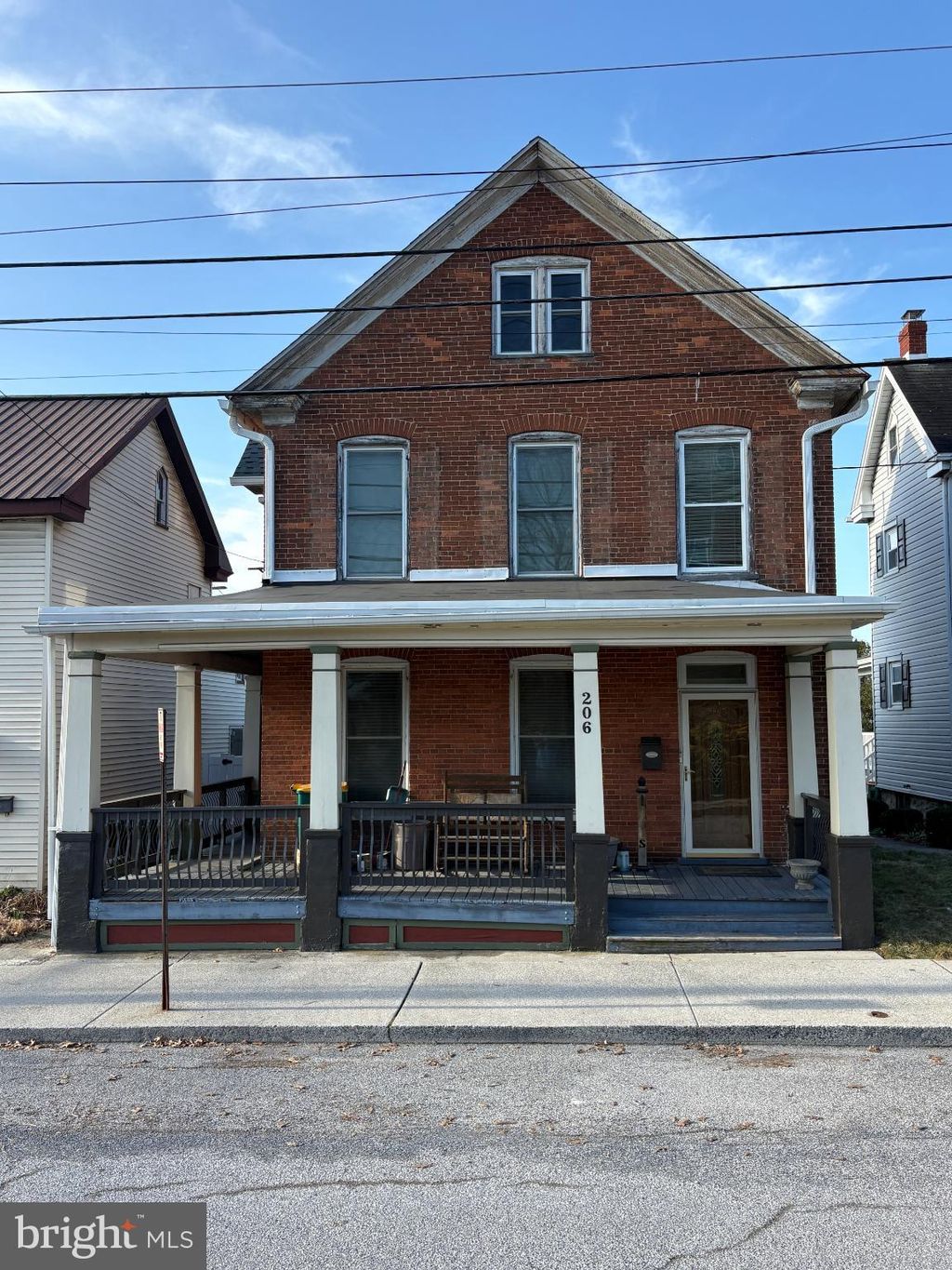 Photo of 206 W North Street, WAYNESBORO, PA 17268 (MLS # PAFL2033148)