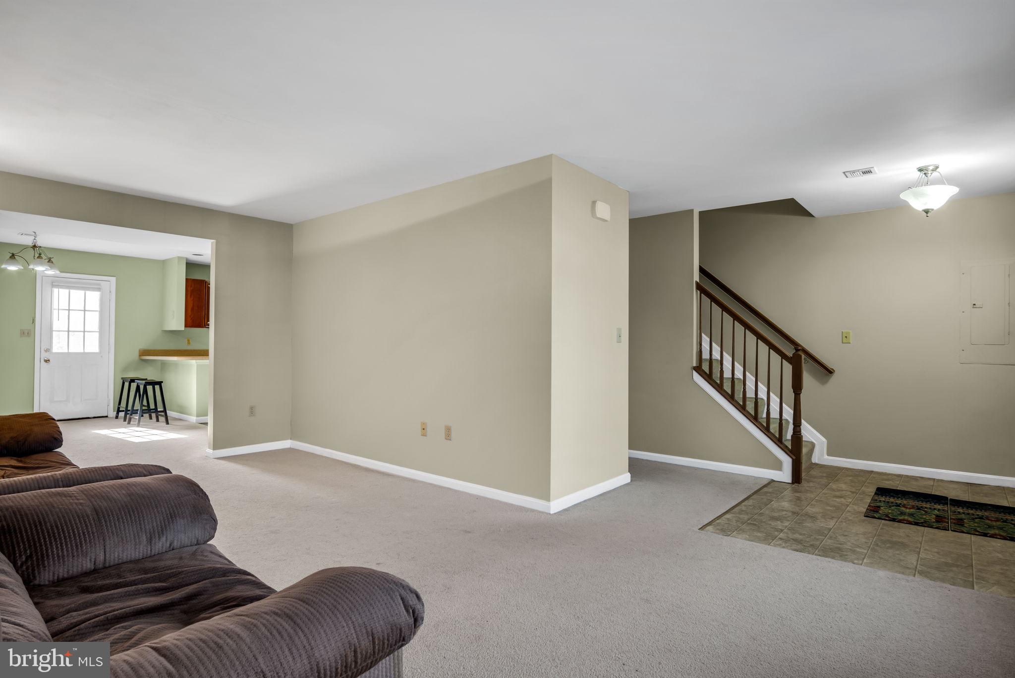 MELBOURNE PLACE - Residential