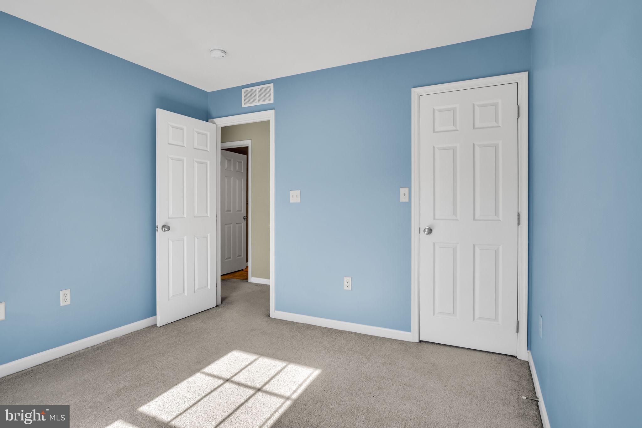 MELBOURNE PLACE - Residential