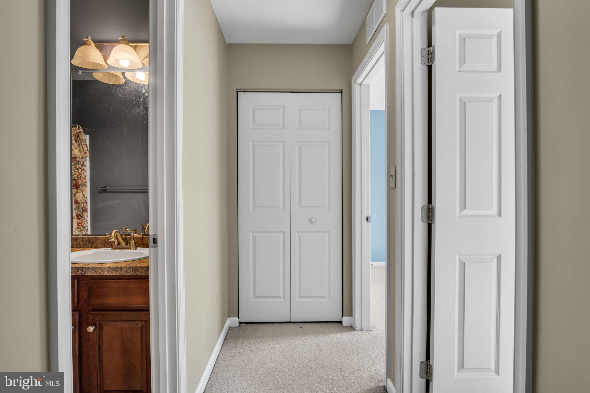 MELBOURNE PLACE - Residential