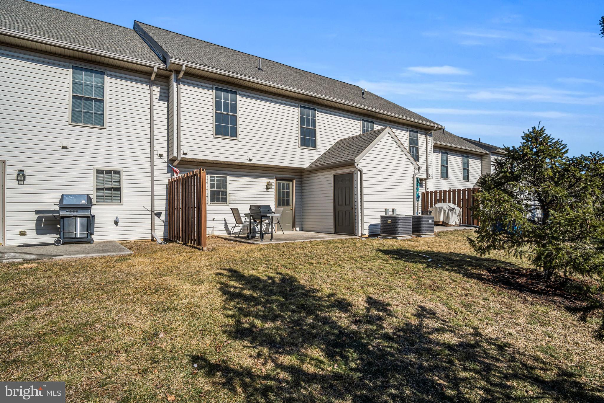 MELBOURNE PLACE - Residential