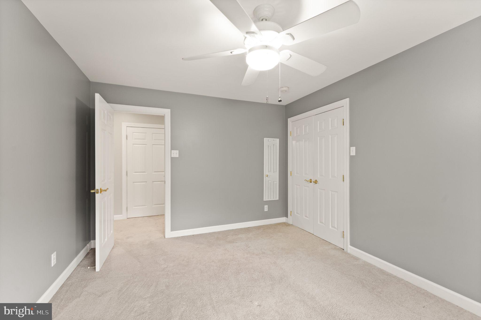 POTOMAC LAKES - Residential Lease