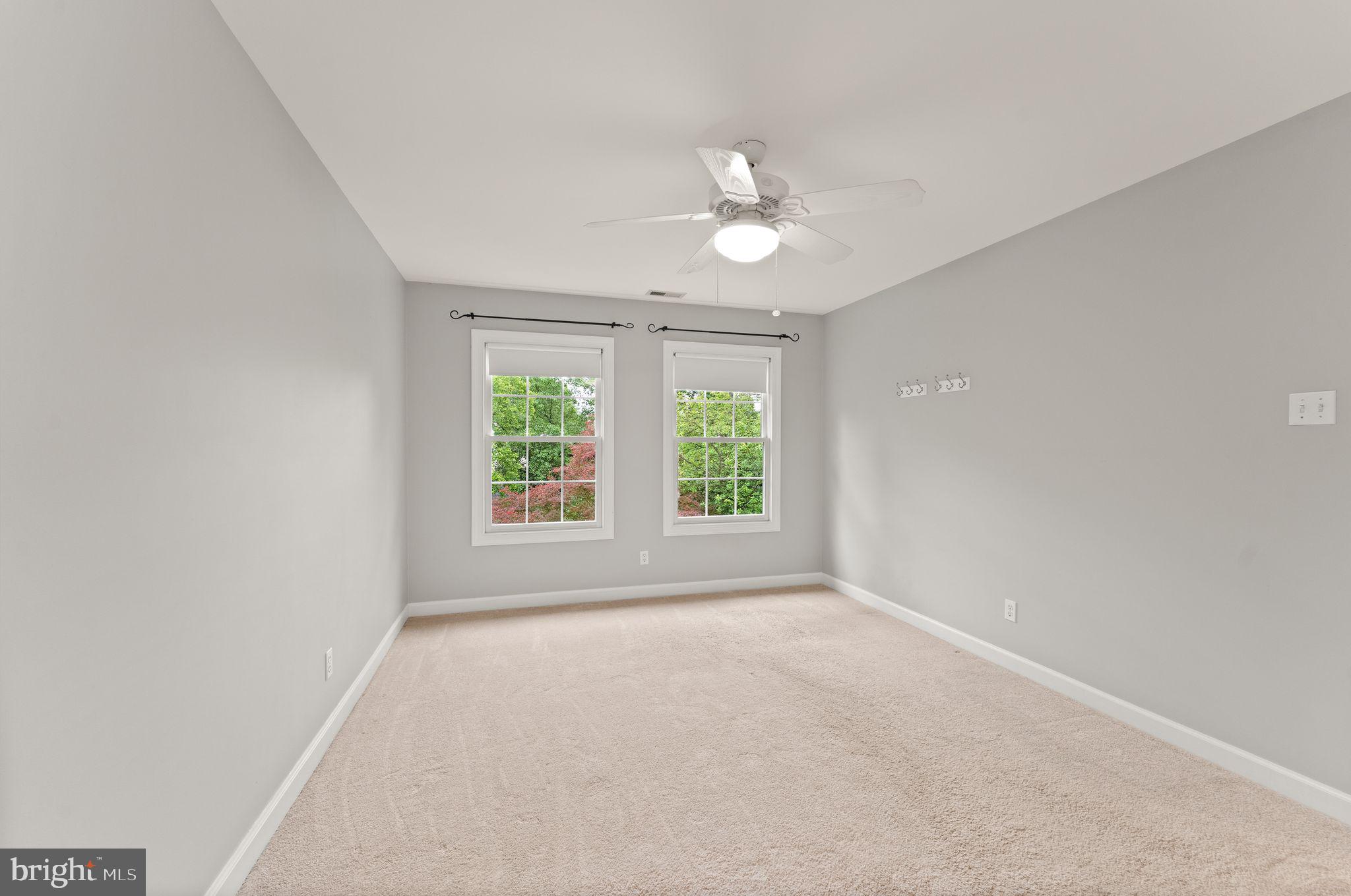 POTOMAC LAKES - Residential Lease