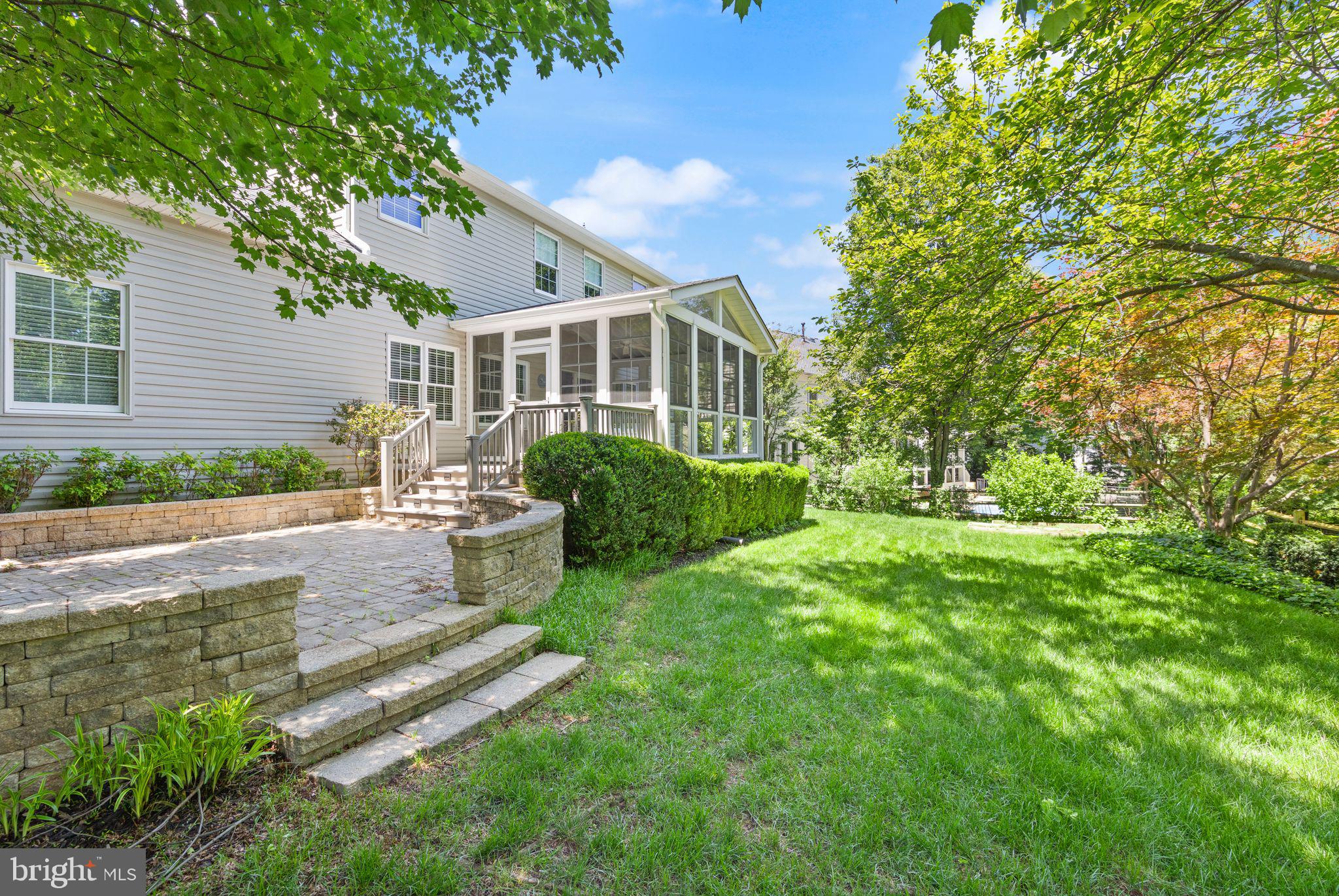 POTOMAC LAKES - Residential Lease