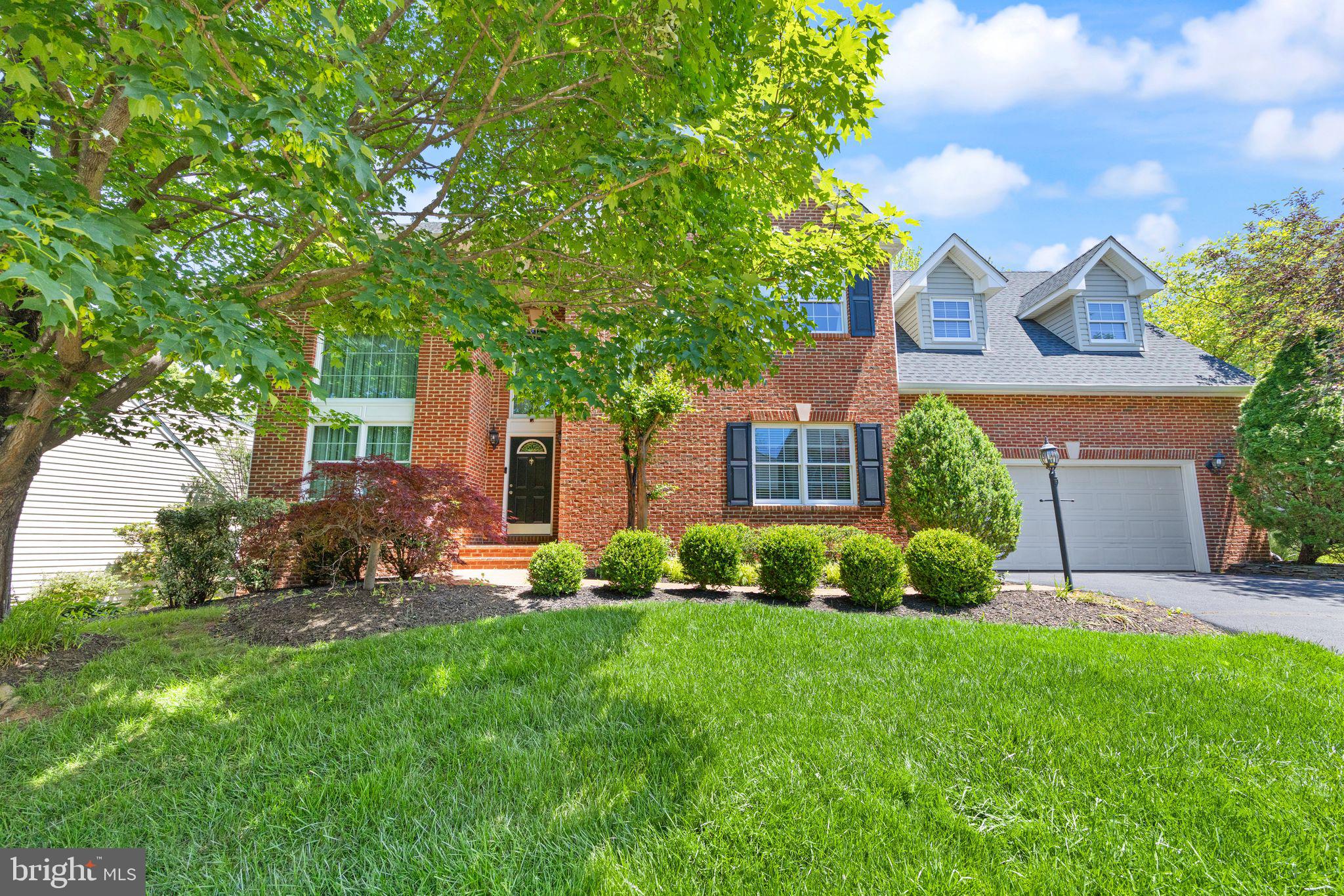 POTOMAC LAKES - Residential Lease