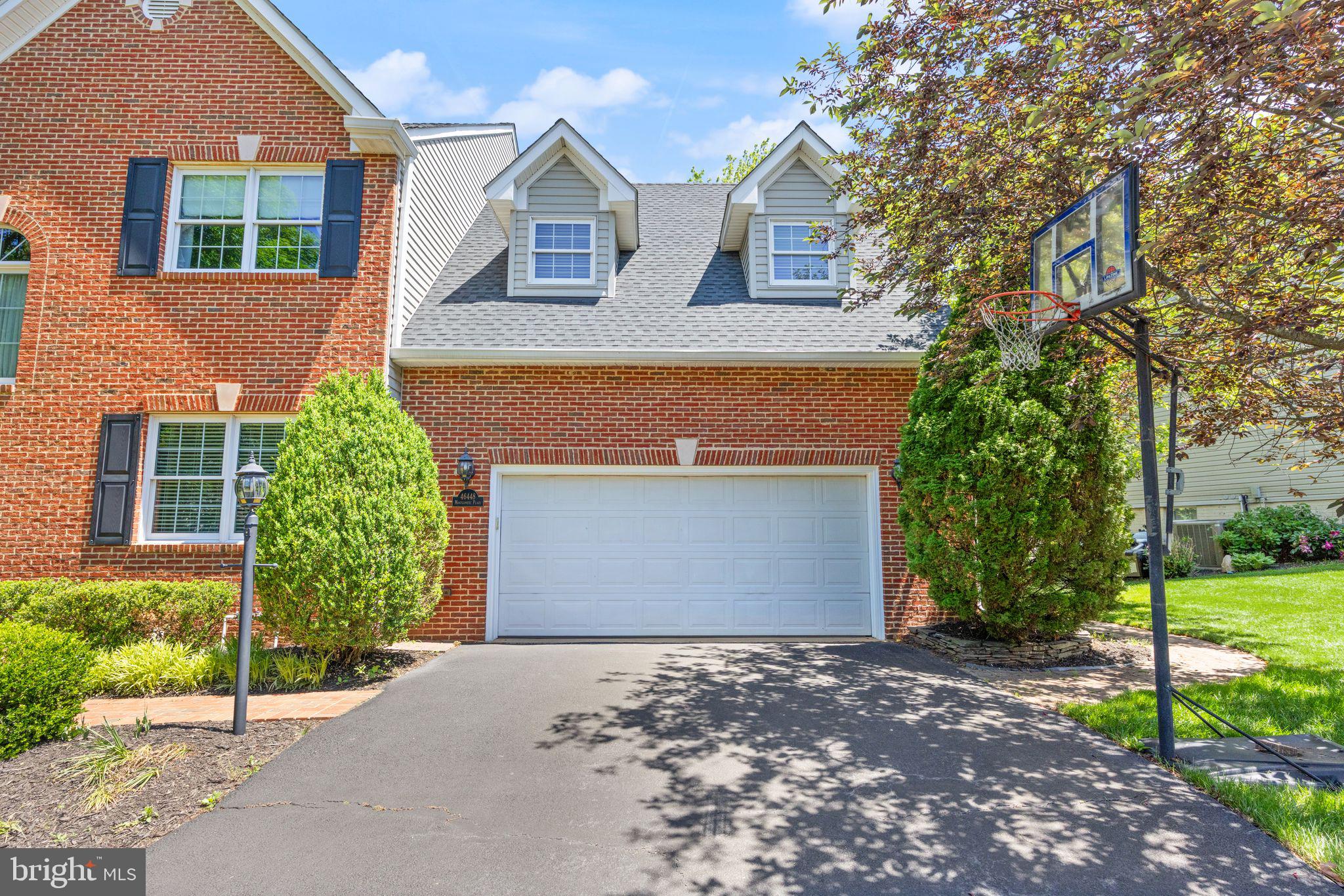 POTOMAC LAKES - Residential Lease