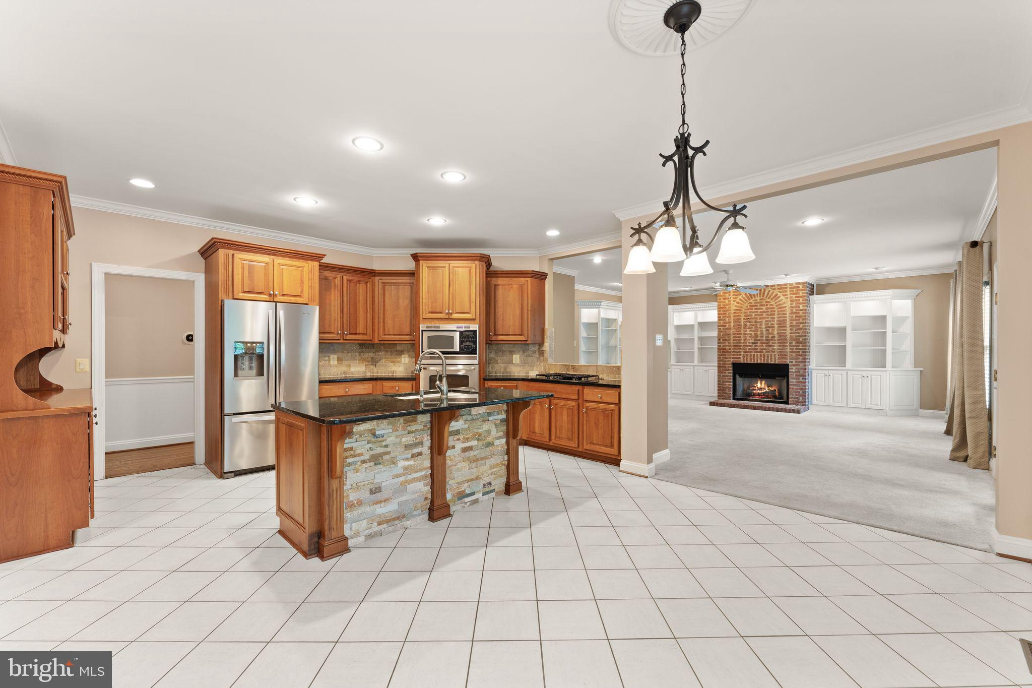 POTOMAC LAKES - Residential Lease