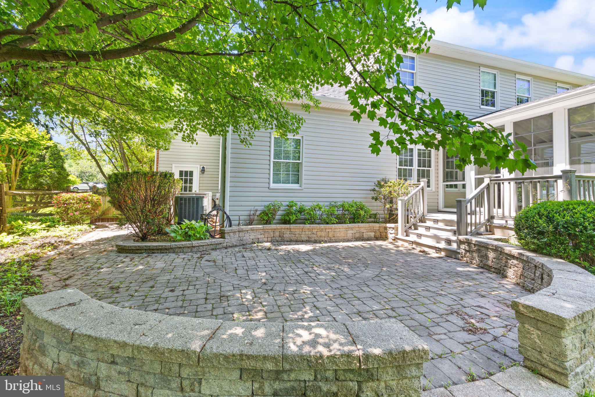 POTOMAC LAKES - Residential Lease