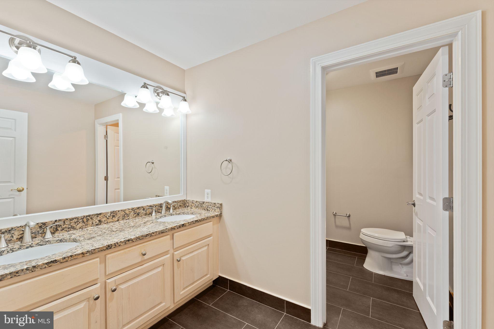 POTOMAC LAKES - Residential Lease