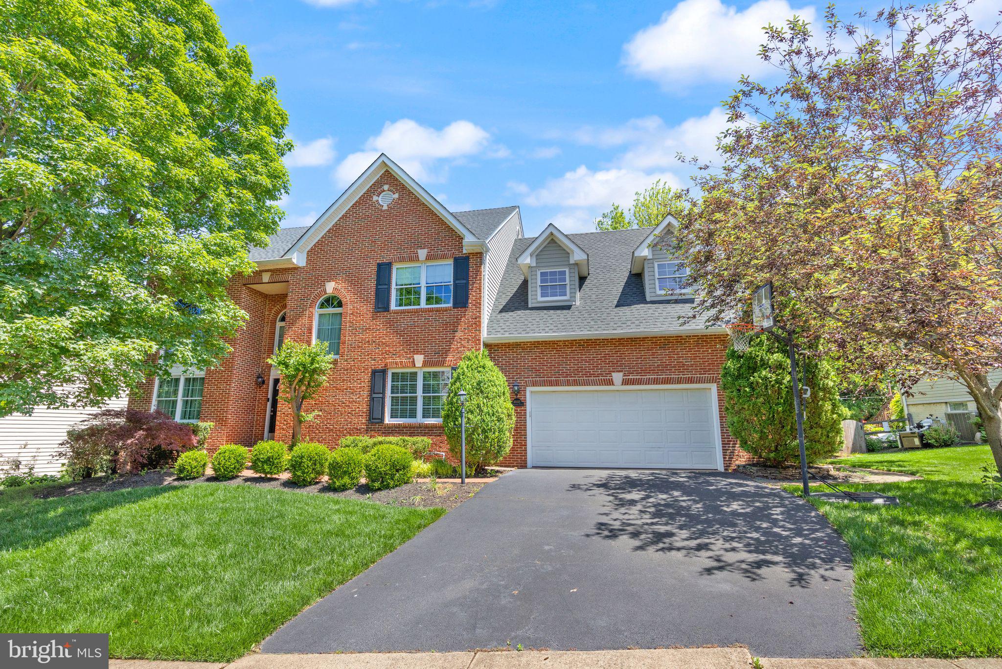 POTOMAC LAKES - Residential Lease