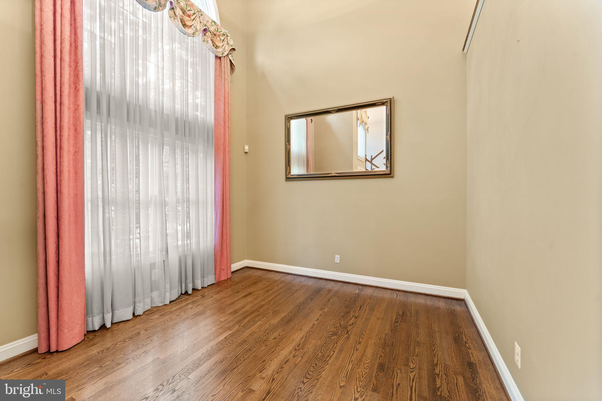 POTOMAC LAKES - Residential Lease