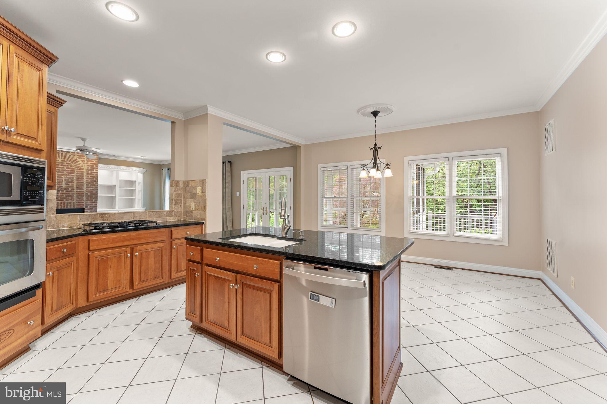 POTOMAC LAKES - Residential Lease