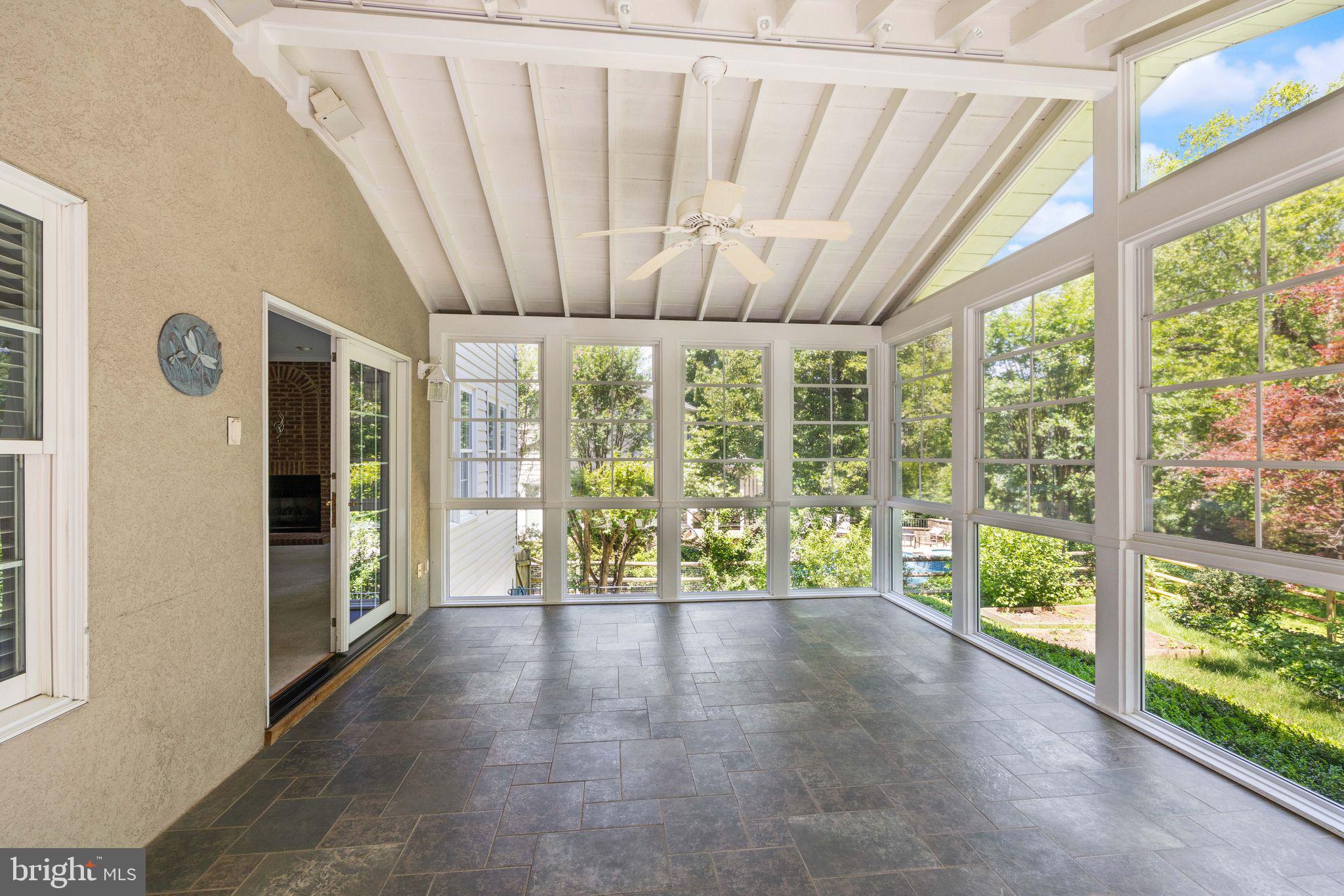 POTOMAC LAKES - Residential Lease