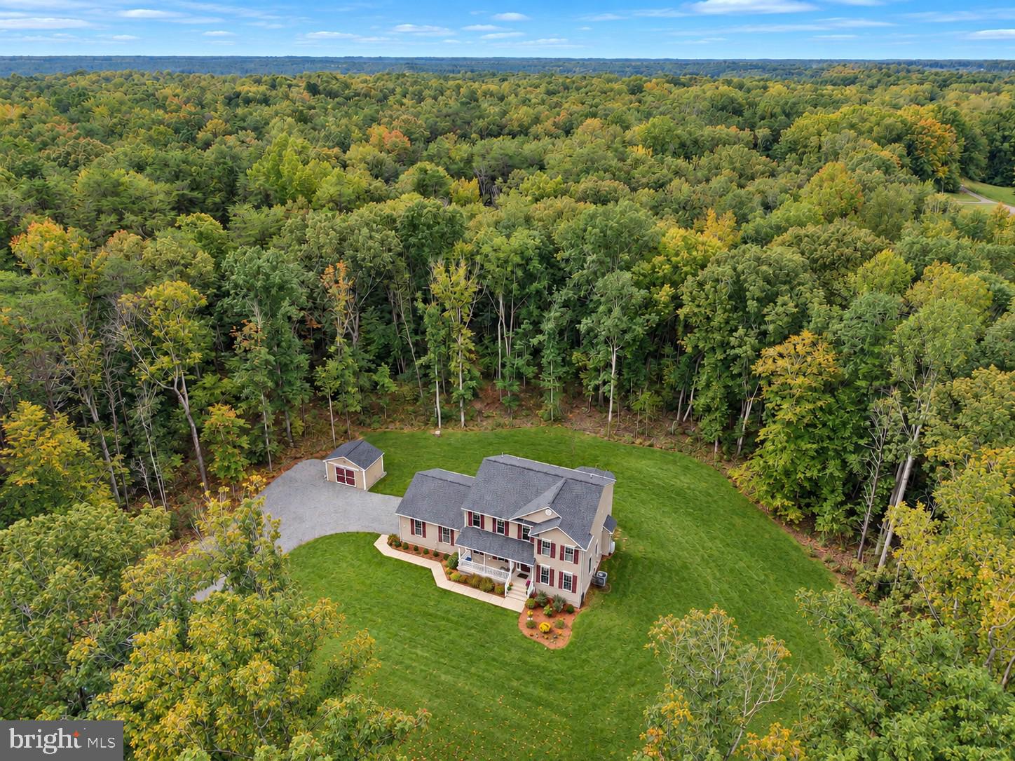 7742 HILLSDALE LANE