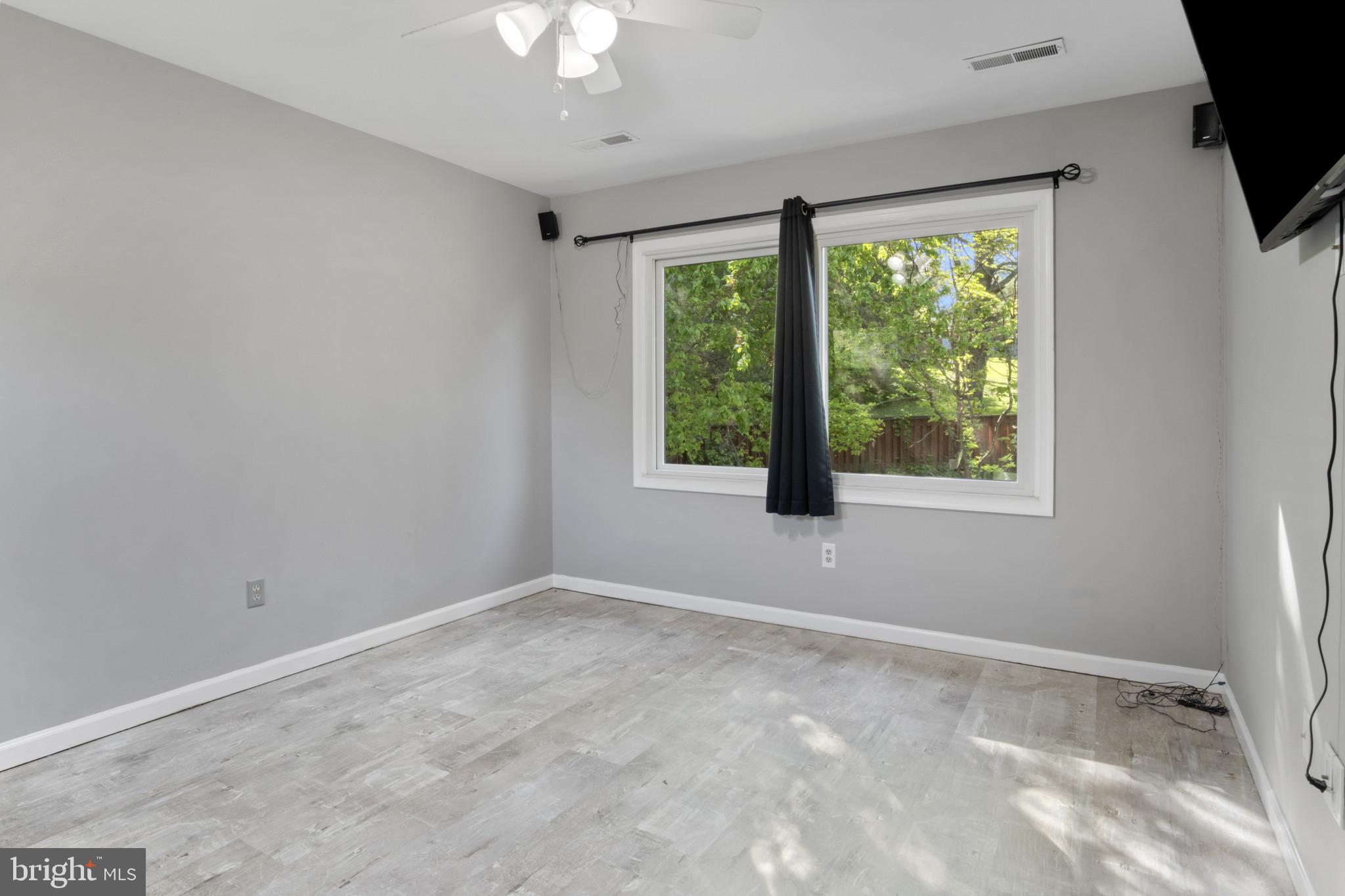 CAMELOT - Residential