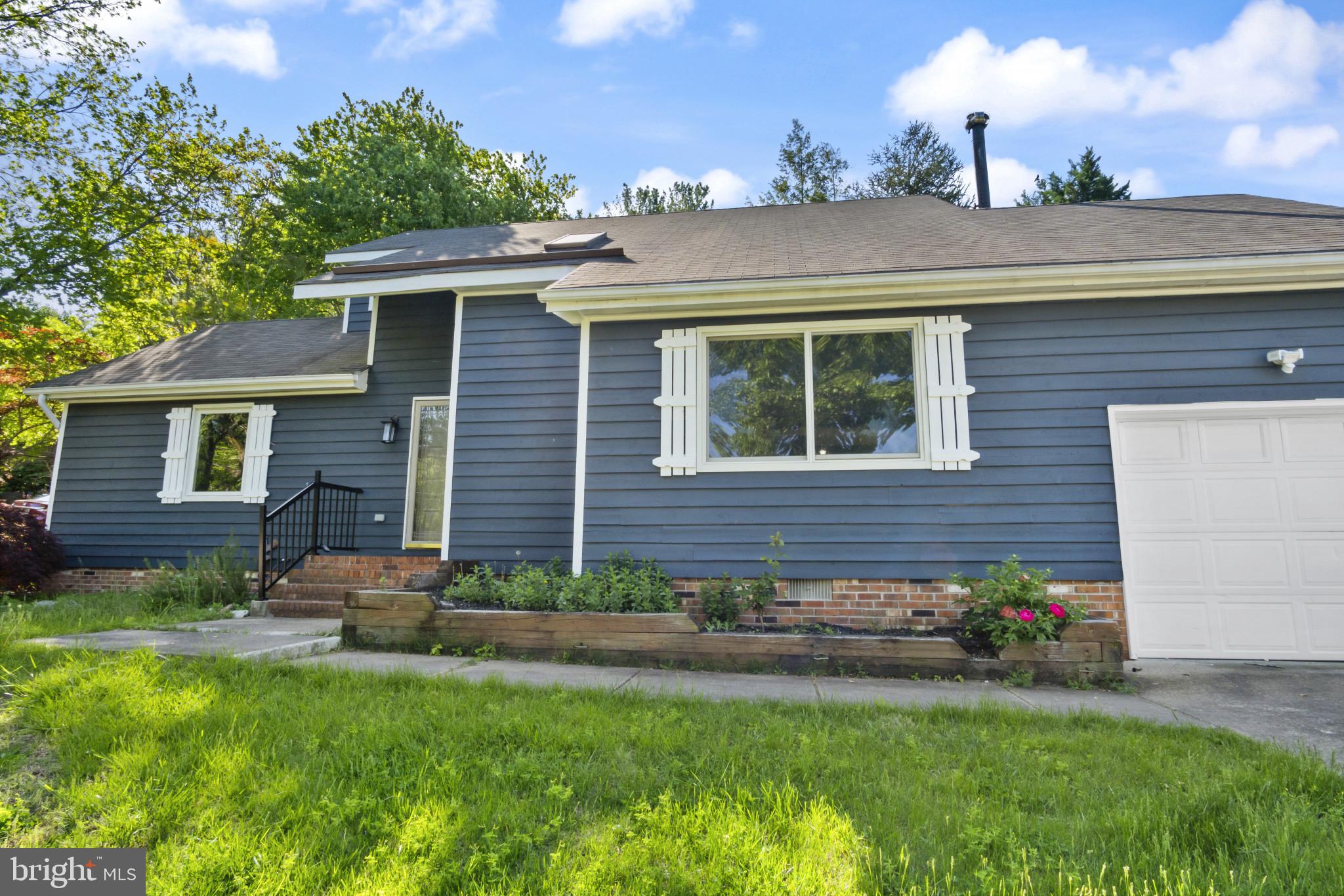 CAMELOT - Residential