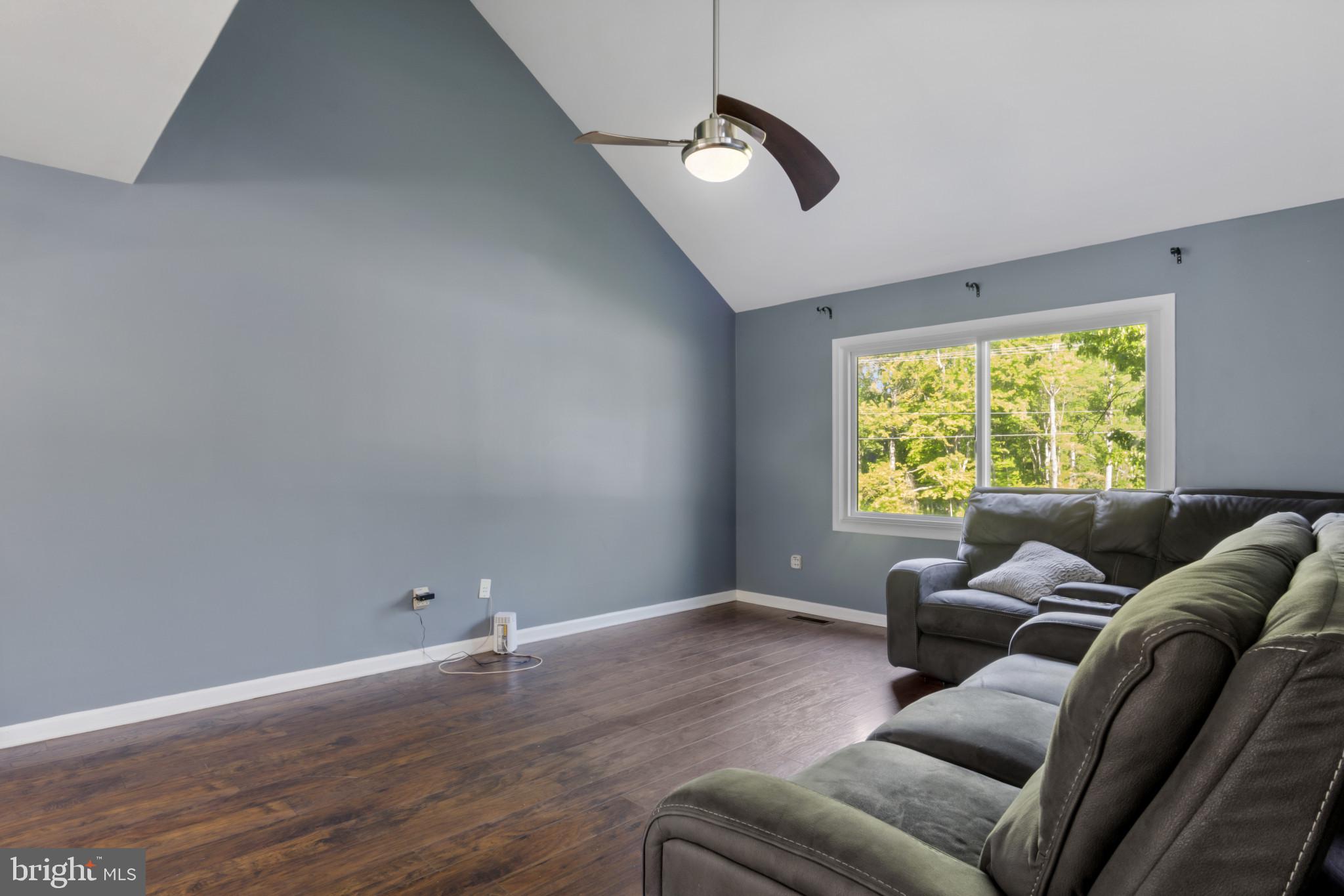 CAMELOT - Residential