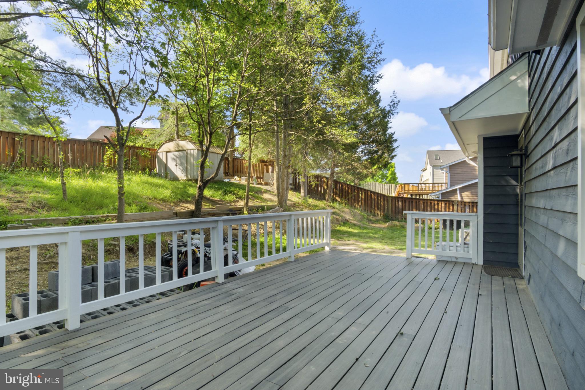 CAMELOT - Residential