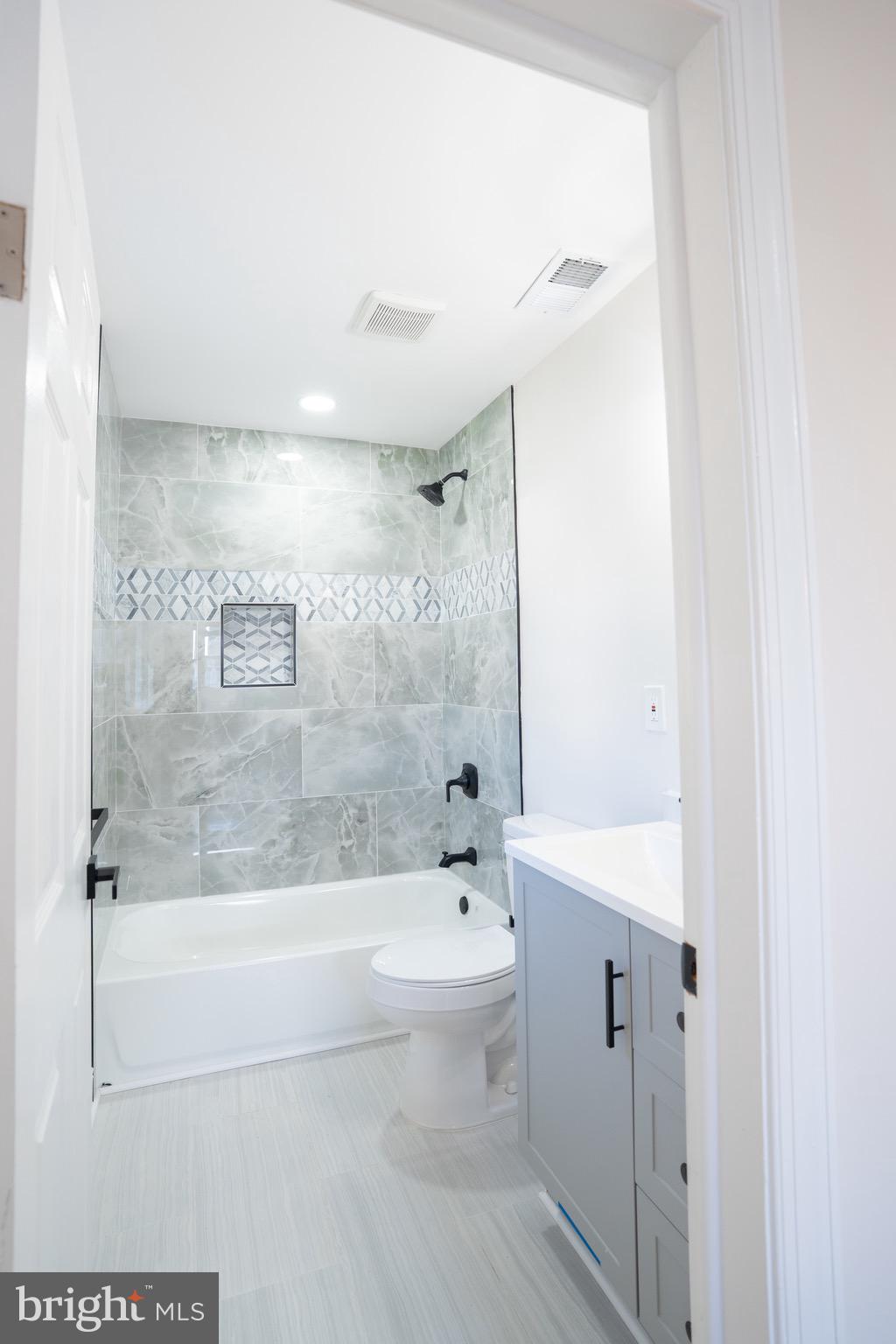 HARWOOD PARK - Residential Lease