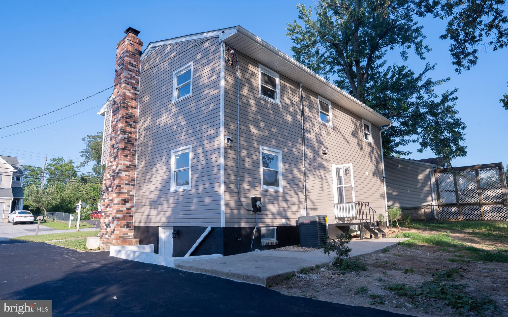 HARWOOD PARK - Residential Lease