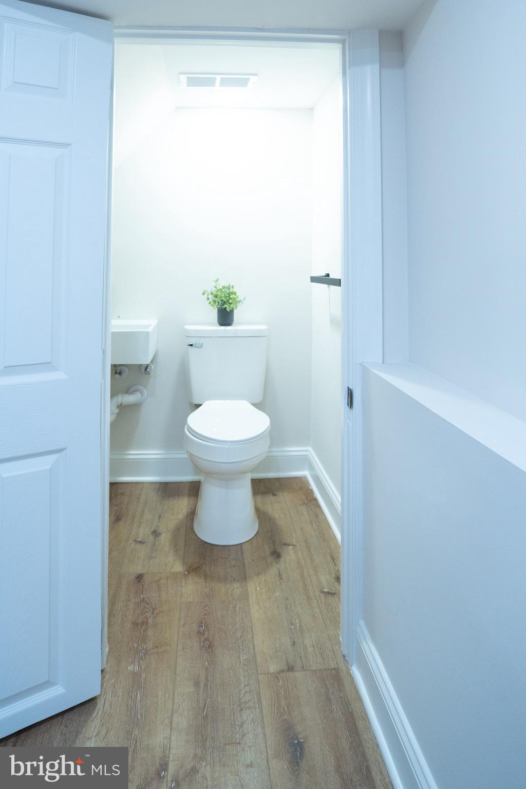 HARWOOD PARK - Residential Lease