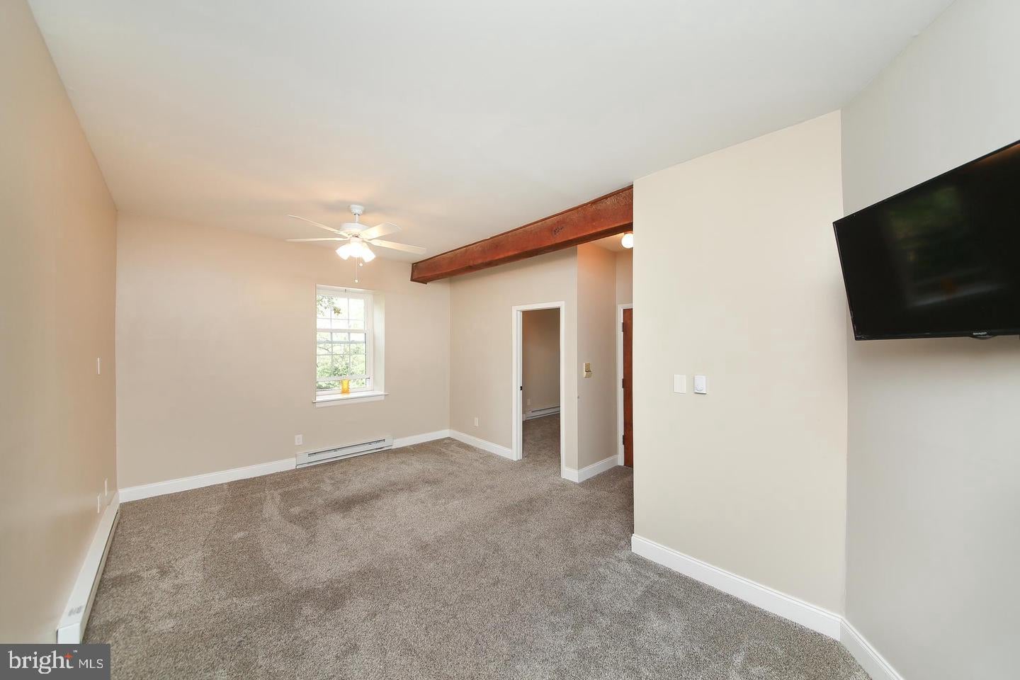 624 E WALNUT STREET 102